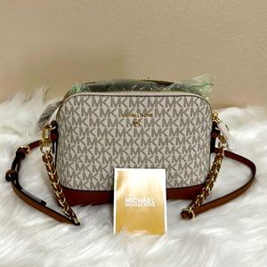Authentic Michael Kors Jet Set Charm Large Dome Crossbody Bag